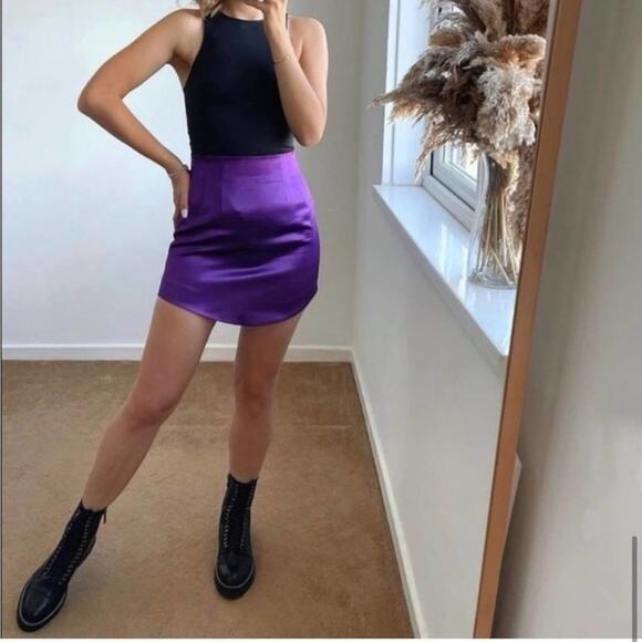 Zara Purple Satin Effect Mini Skirt Size Small - Picture 7 of 16